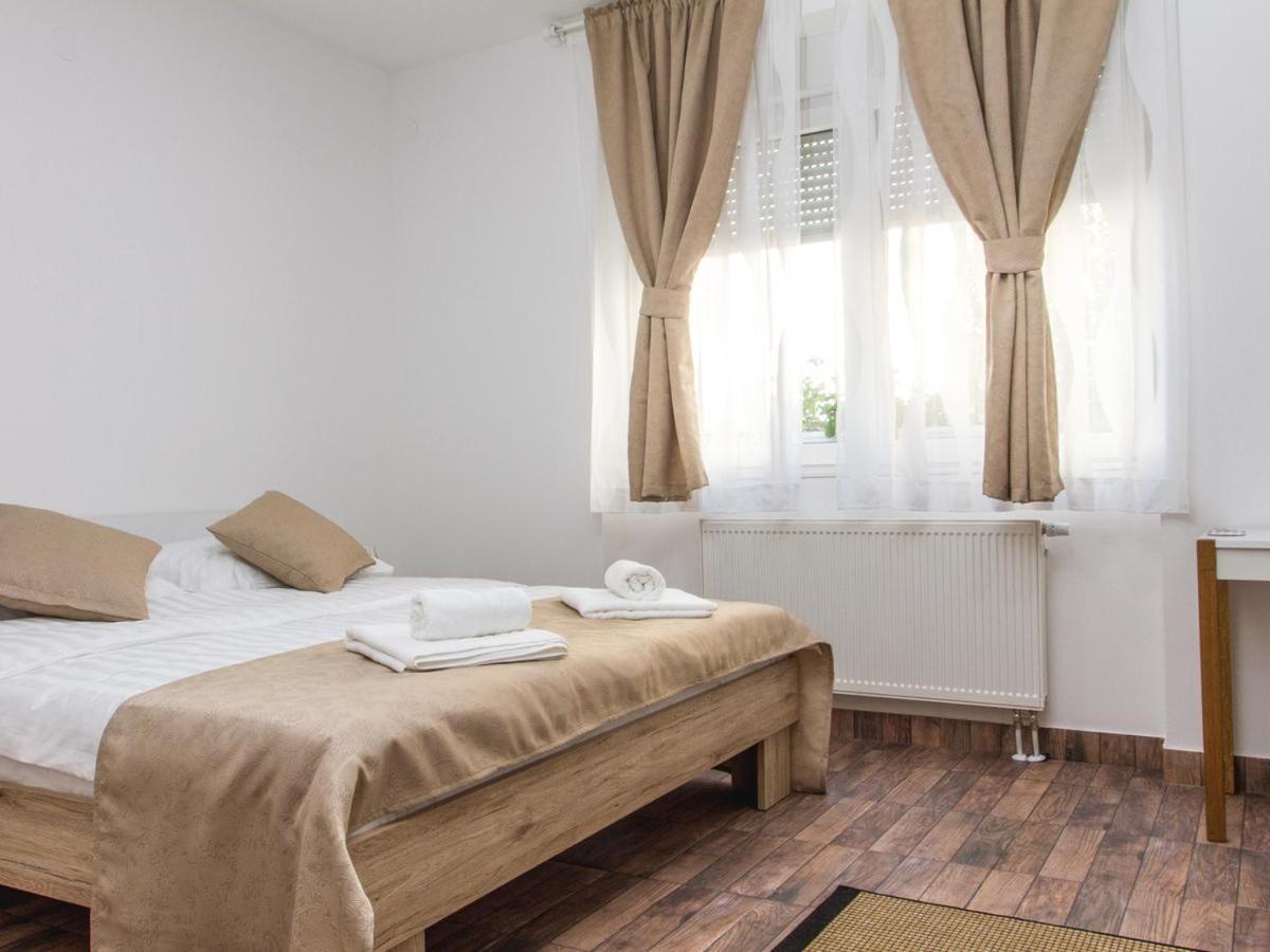 Guesthouse Dubai Zagreb Bagian luar foto